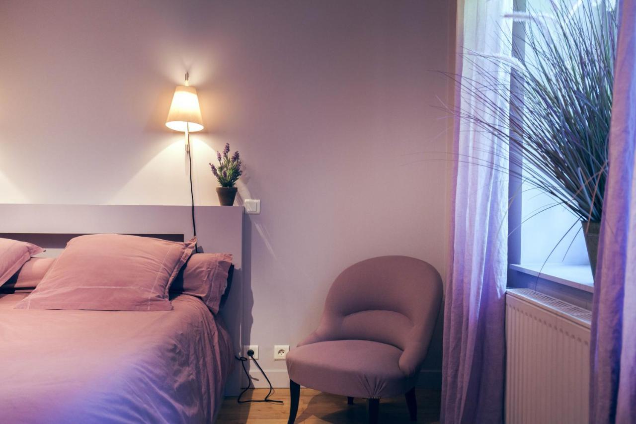 Le Relais De La Godasse Reyrieux Bagian luar foto